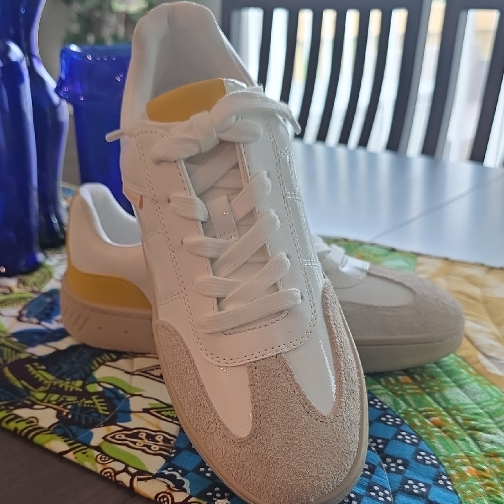 NWOB Michael Kors White, Tan & Yellow Leather Suede Athletic Sneakers